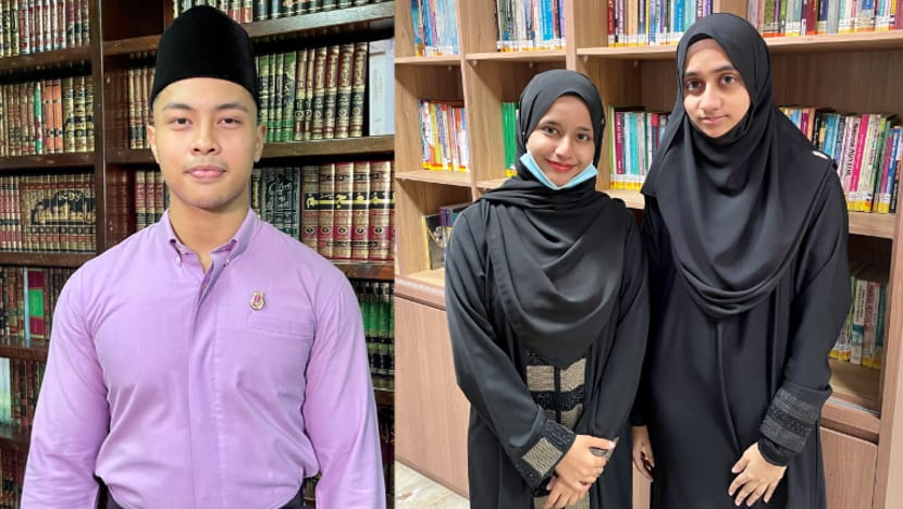 GCE 'A': 3 pelajar madrasah ini capai keputusan baik meski berdepan cabaran tersendiri GCE 'A': 3 pelajar madrasah ini capai keputusan baik meski berdepan cabaran tersendiri