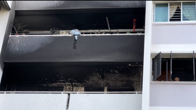 验尸庭：或是未熄灭香烟引起勿洛组屋大火 致三死一伤