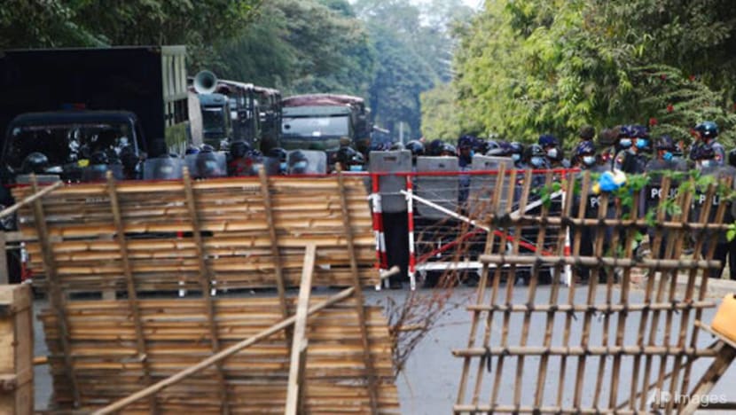 EU's top diplomat condemns Myanmar violence EU's top diplomat condemns Myanmar violence