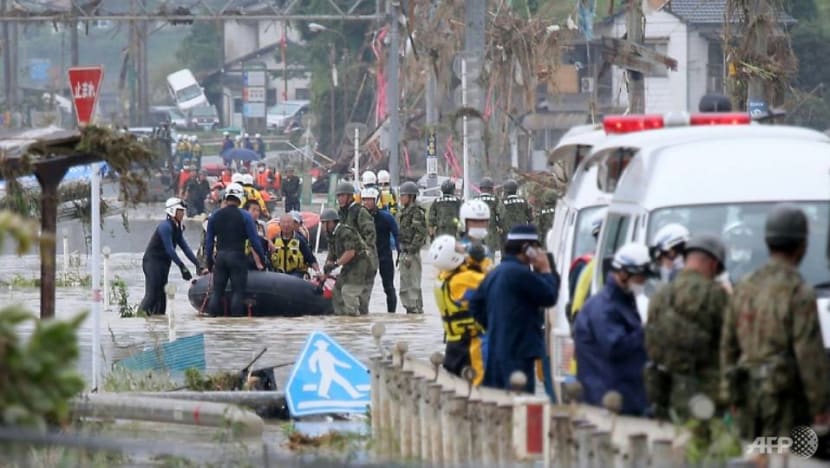 Rain hampers rescue efforts after deadly Japan floods