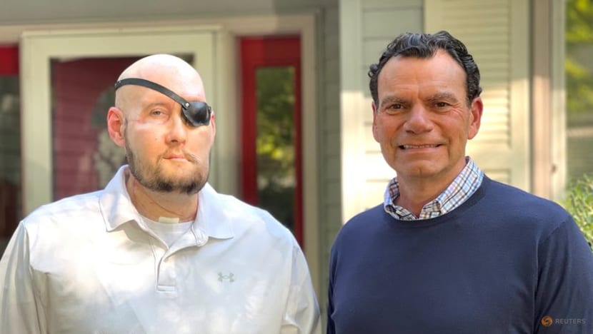 US surgeons perform world's first eye transplant - CNA
