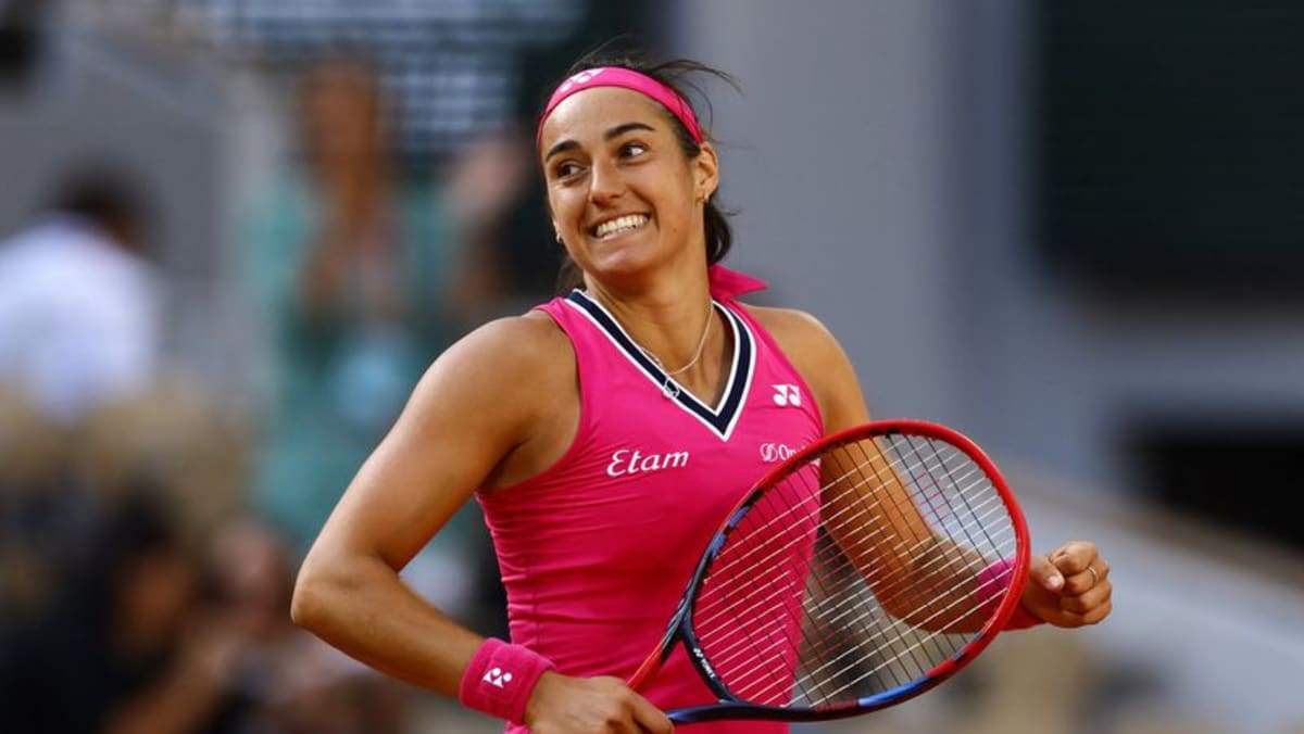 France’s Garcia labours into French Open second round France’s Garcia labours into French Open second round