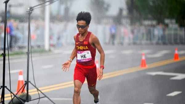 Beijing half marathon organisers strip top three of medals