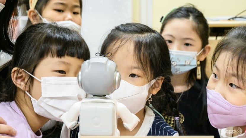 Seoul trials pint-sized robots in nursery schools Seoul trials pint-sized robots in nursery schools