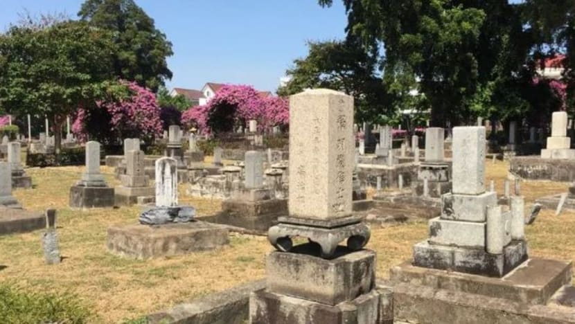 NUANSA: Pusara Karayuki-San di S'pura - suatu kisah para pelacur Jepun yang kurang diketahui umum NUANSA: Pusara Karayuki-San di S'pura - suatu kisah para pelacur Jepun yang kurang diketahui umum