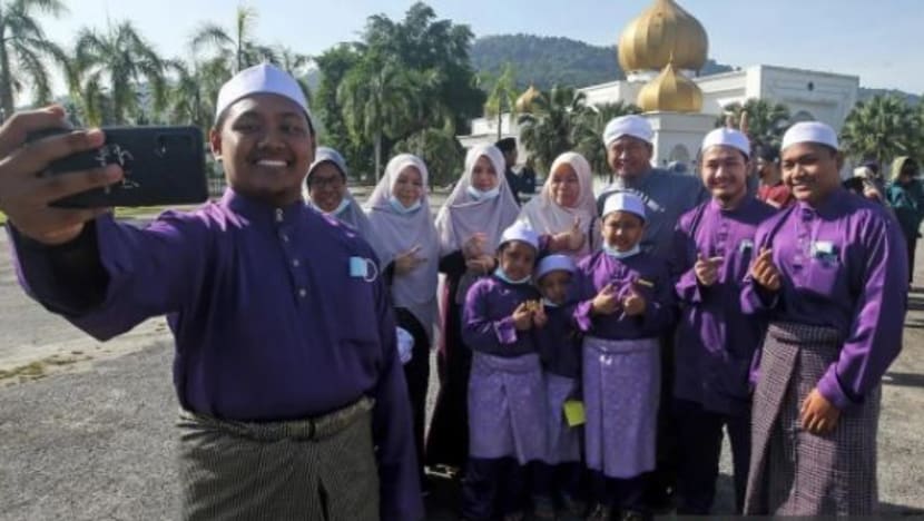 Raya 'mengejut' di M'sia namun masih disambut dengan meriah Raya 'mengejut' di M'sia namun masih disambut dengan meriah