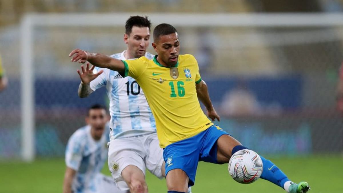 Pelatih Brasil mengabaikan bek Renan Lodi karena tidak sepenuhnya divaksinasi