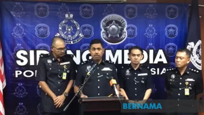 Polis tahan wanita disyaki buang janin di loji rawatan kumbahan Polis tahan wanita disyaki buang janin di loji rawatan kumbahan