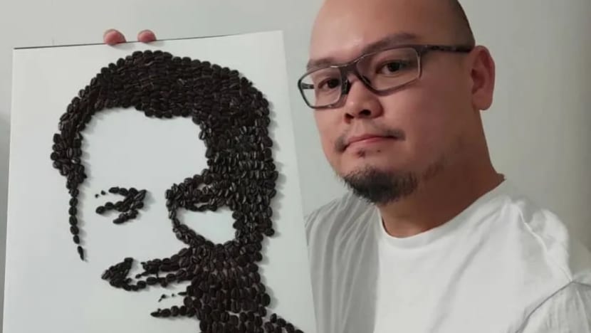 Pelukis Pulau Pinang ini hasilkan potret seniman P.Ramlee guna 620 biji kopi
