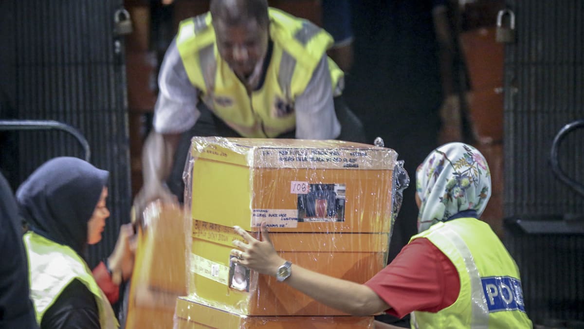 150 designer handbags, cash and luxury MPV seized from Johor