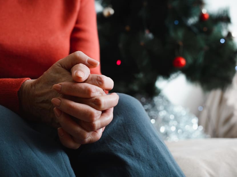 5 simple steps for managing holiday loneliness 5 simple steps for managing holiday loneliness