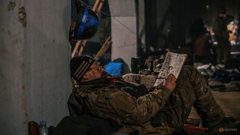 Russia ramps up assault aiming to seize Ukrainian province for separatists Russia ramps up assault aiming to seize Ukrainian province for separatists
