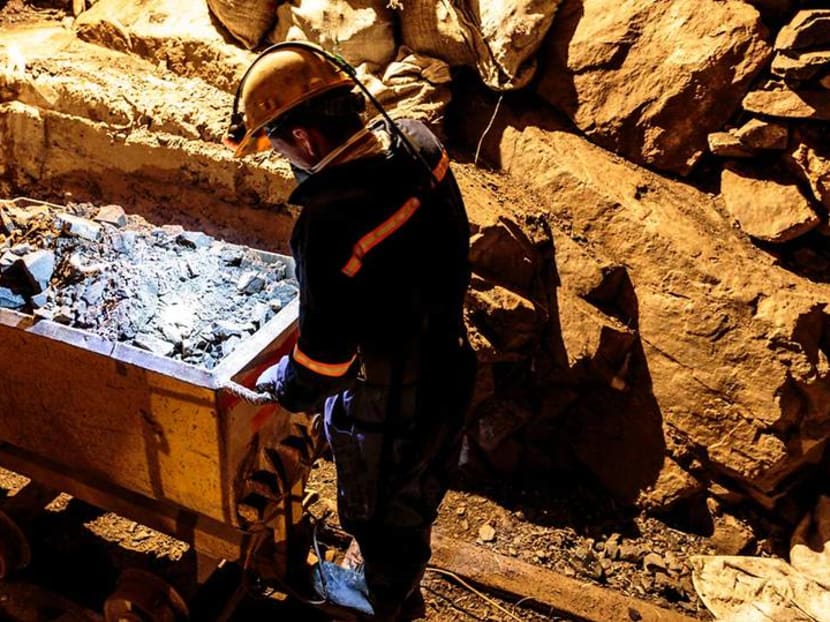 It's not just diamonds – did you know your gold could be irresponsibly sourced? It's not just diamonds – did you know your gold could be irresponsibly sourced?
