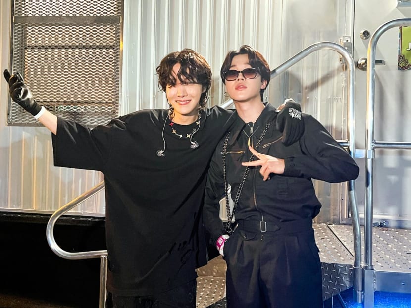 BTS' J-Hope on Jimin’s support for his historic Lollapalooza performance: ‘A spark of light for me’ BTS' J-Hope on Jimin’s support for his historic Lollapalooza performance: ‘A spark of light for me’