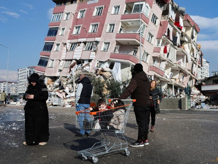 Earthquake Rescue Work Moves Slowly As Death Toll Nears 5 000 TODAY