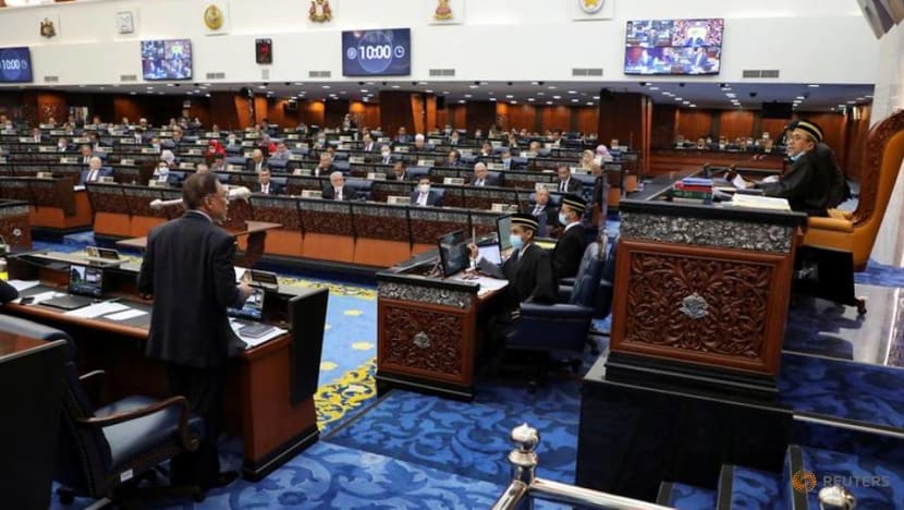 Muhyiddin removes parliament speaker with slim majority in test of support Muhyiddin removes parliament speaker with slim majority in test of support
