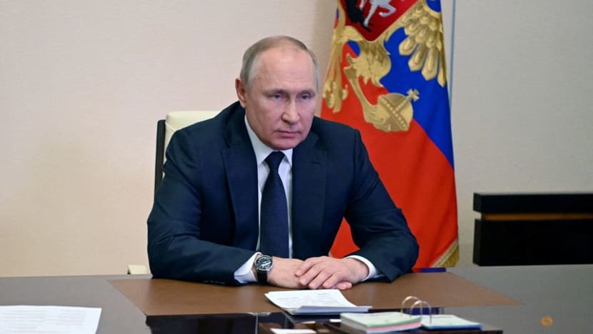 Kremlin says the West is behaving like a bandit