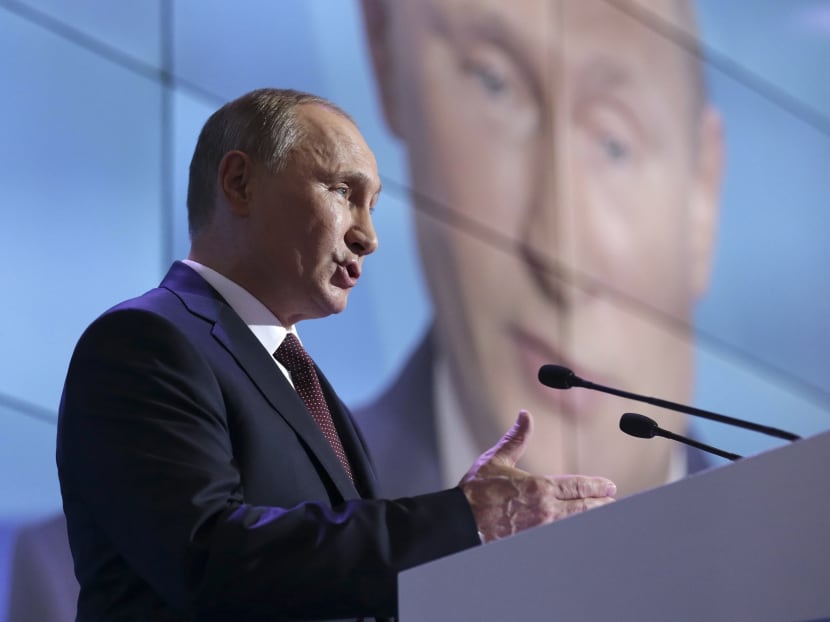 Russian President Vladimir Putin speaks during a meeting with 'Valdai' International Discussion Club members in the town of Valdai September 19, 2013.  Photo: Reuters
