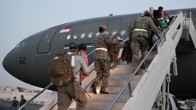 我国A330军机完成助阿富汗人撤离任务 回返我国