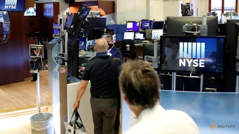 Rush to stocks continues amid retail frenzy, BofA data show Rush to stocks continues amid retail frenzy, BofA data show