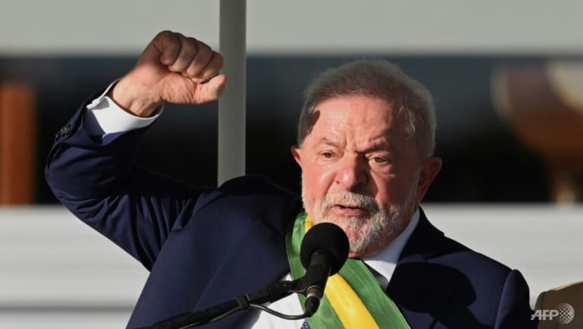 Brazil's newly elected Lula heads to Argentina on first trip abroad Brazil's newly elected Lula heads to Argentina on first trip abroad