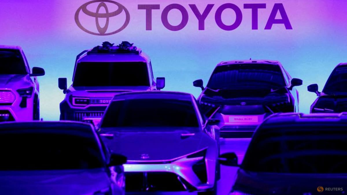 Toyota berebut pengisian ulang kendaraan listrik dengan mengincar Tesla