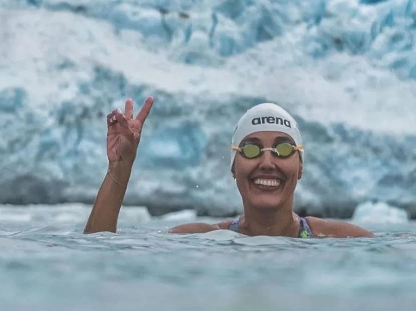 The 37-year-old completed the feat in 45 minutes and 30 seconds on February 5, wearing an ordinary swimsuit without additional padding, some goggles, a swimming cap and ear plugs. 