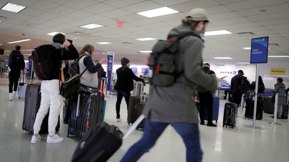 ‘Sungguh, sangat menarik’: Wisatawan menuju ke Amerika Serikat saat larangan masuk dicabut