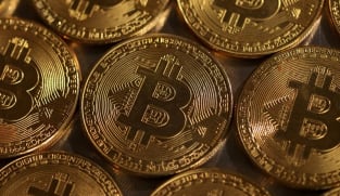 US cryptocurrency ETF inflows pick up as bitcoin price recovers 