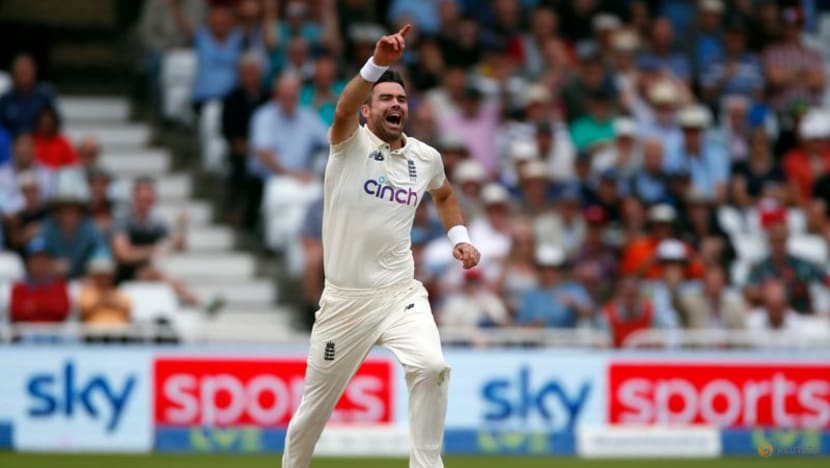 Cricket-Anderson drags England back into contest in wet Nottingham Cricket-Anderson drags England back into contest in wet Nottingham