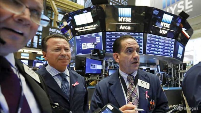 Dow ends at second straight record after strong US data Dow ends at second straight record after strong US data