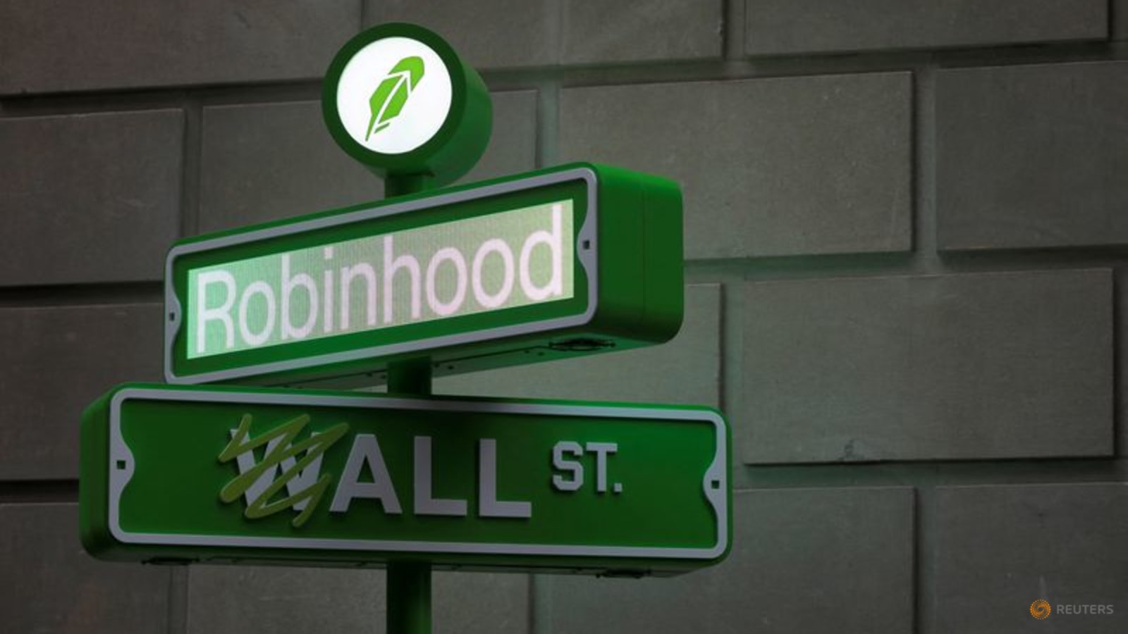 Robinhood jumps as retail trading rebound powers record quarter