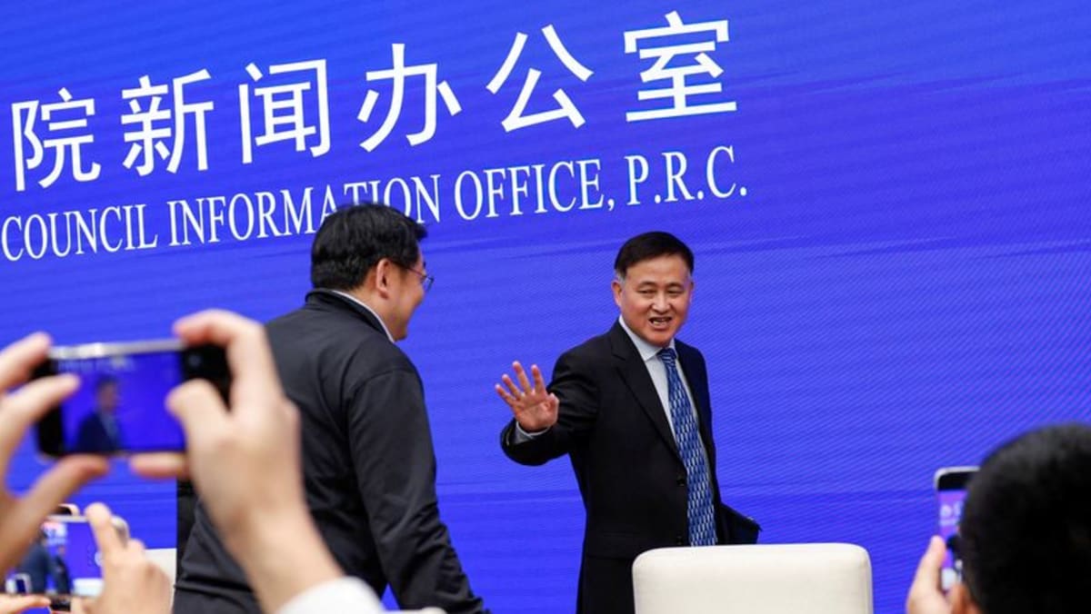 Commentary: China adds a touch of showbiz to its stimulus Commentary: China adds a touch of showbiz to its stimulus