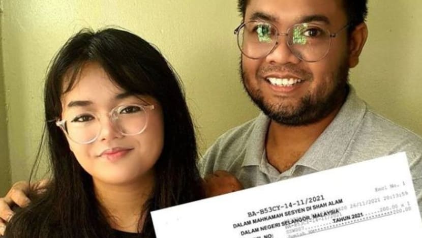 Ain Husniza dan bapa disaman guru berhubung isu jenaka rogol Ain Husniza dan bapa disaman guru berhubung isu jenaka rogol