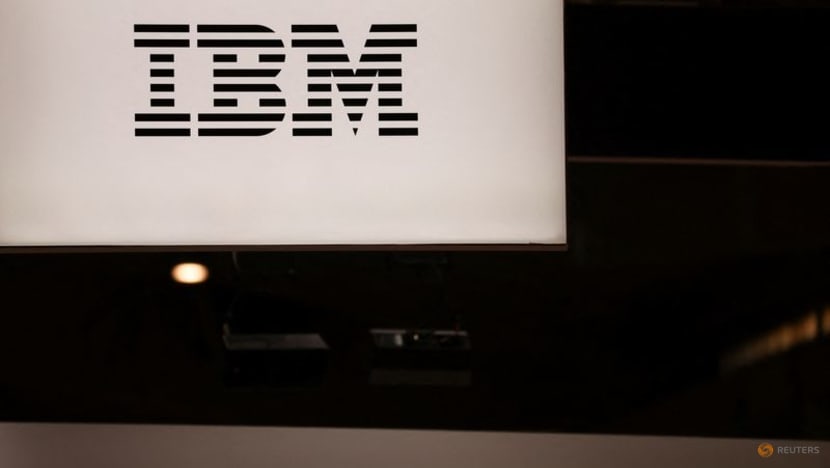 IBM to pause hiring in plan to replace 7,800 jobs with AI - Bloomberg News