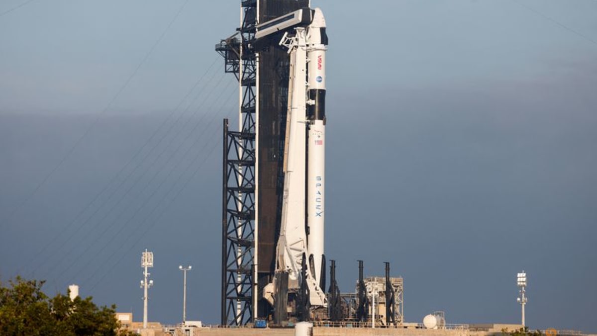 SpaceX siap mencoba lagi meluncurkan awak stasiun luar angkasa NASA berikutnya