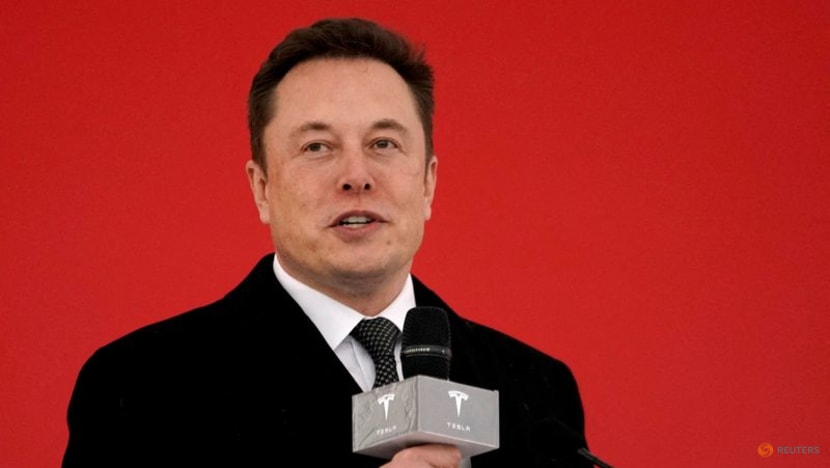 Musk memo to Tesla staff: Return to office or leave company 