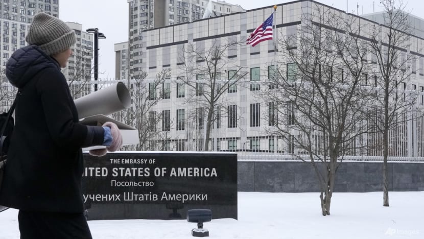 US pulls out most staff from Ukraine embassy over fears of Russian invasion