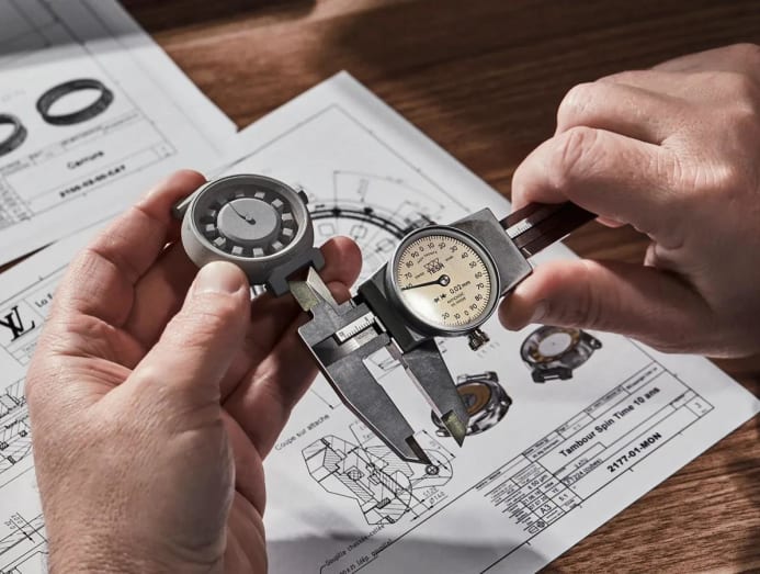Louis on sale watch company