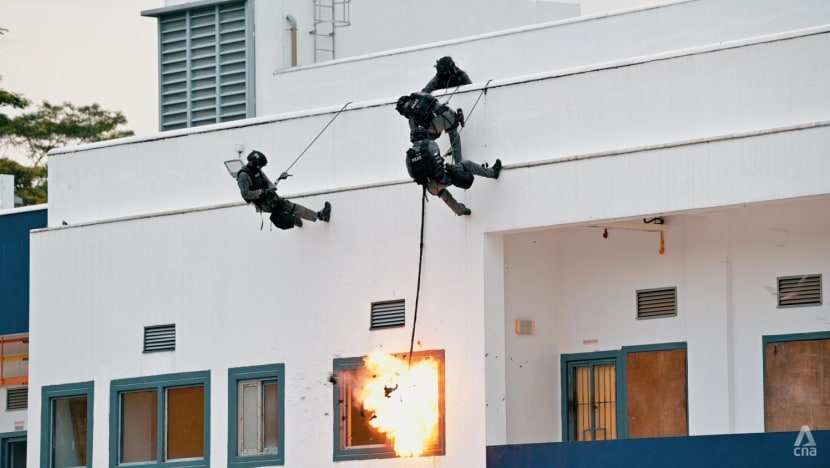 How the elite police STAR unit takes down a gunman and rescues hostages