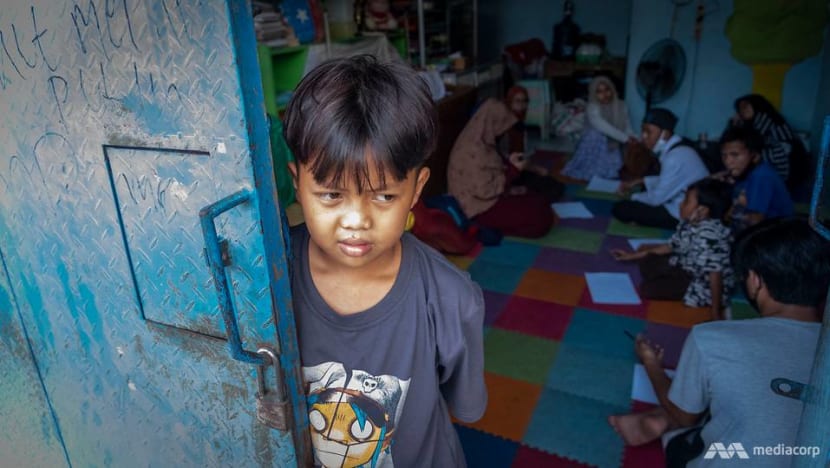 Cancer survivor dedicates life to educating school dropouts in Jakarta's poor neighbourhood
