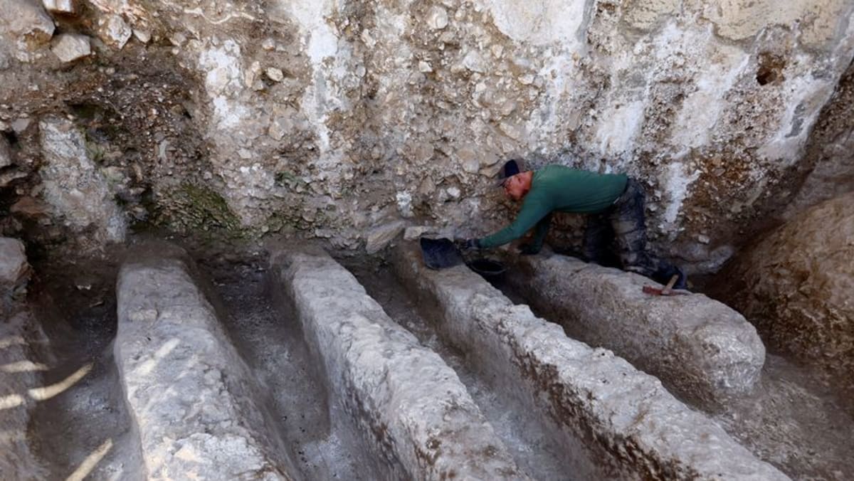 Archaeologists find 'mystery' ducts near biblical Jerusalem relics CNA