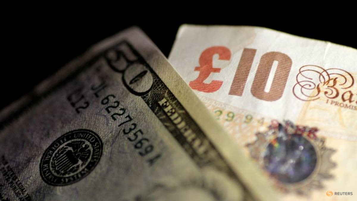 Pound menguat setelah menteri keuangan baru Inggris meninggalkan sebagian besar ‘anggaran mini’