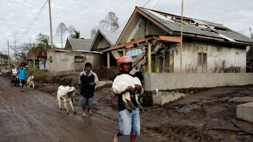 Indonesia's Jokowi pledges further rescue, recovery efforts after Semeru eruption