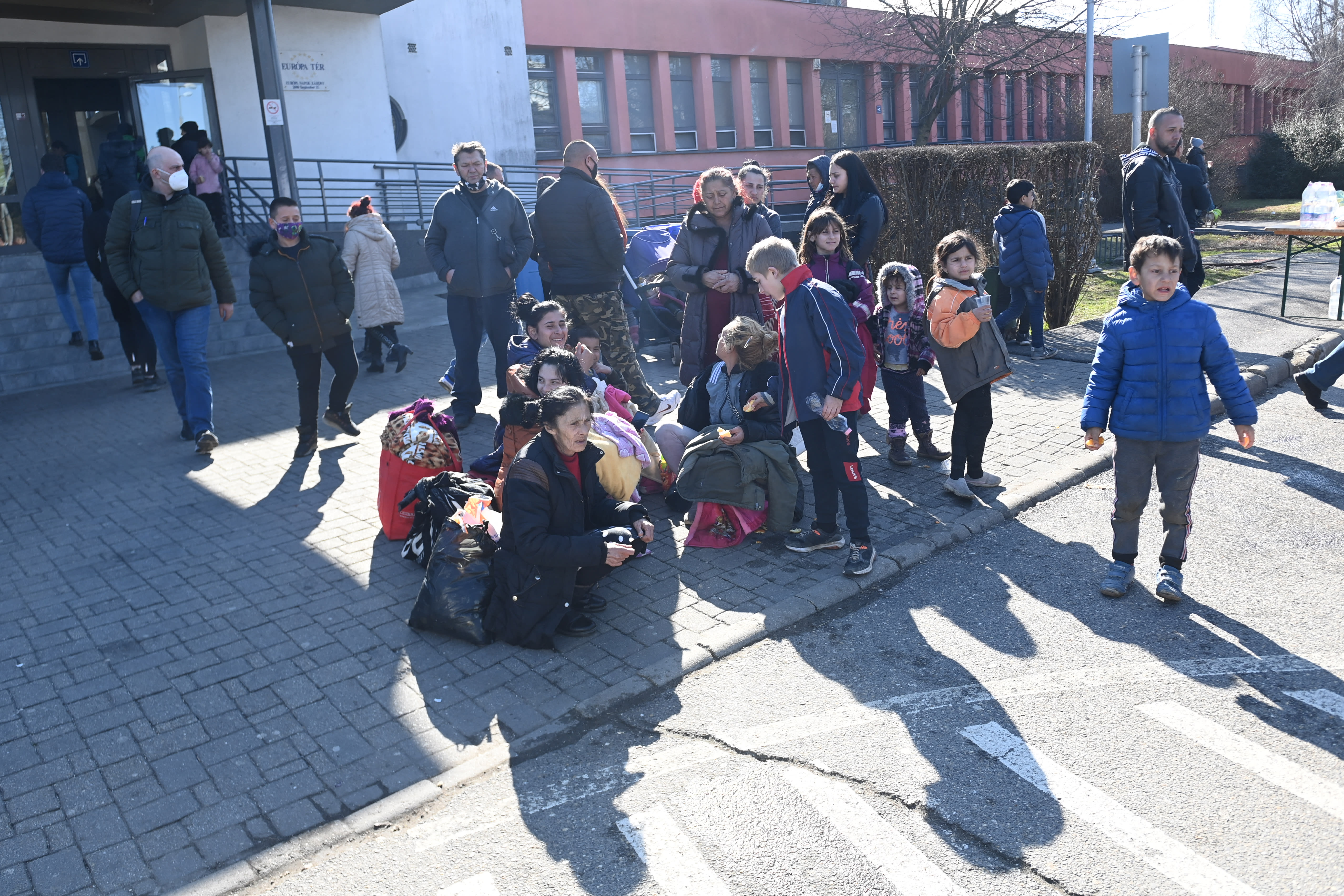 At least 9 Singaporeans still in Ukraine; MFA exploring options for them to leave ‘if the situation permits’ At least 9 Singaporeans still in Ukraine; MFA exploring options for them to leave ‘if the situation permits’