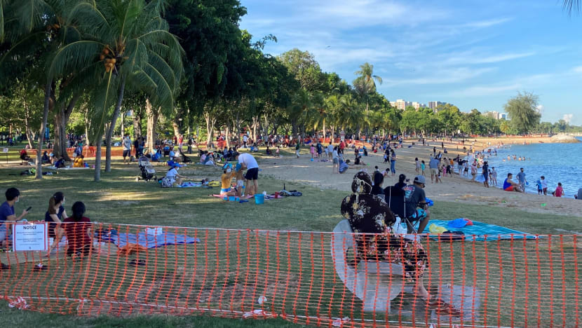 COVID-19: Man fined S$2,500 for attending barbecue at East Coast Park with 11 others COVID-19: Man fined S$2,500 for attending barbecue at East Coast Park with 11 others