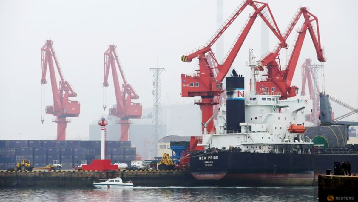Impor minyak mentah China pada Oktober turun ke level terendah dalam tiga tahun