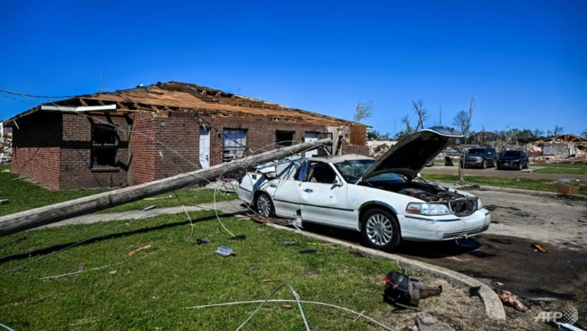 Recovery underway in tornado-hit Mississippi, 25 dead Recovery underway in tornado-hit Mississippi, 25 dead