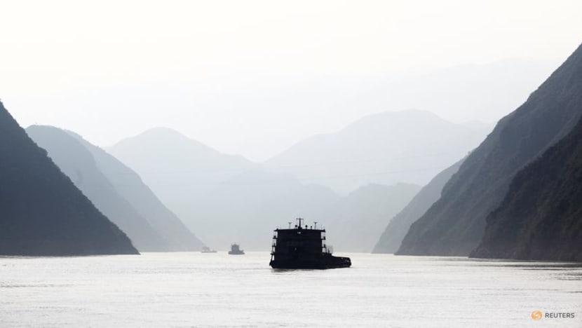 China's Yangtze river shrinks as heatwave, drought threaten crops China's Yangtze river shrinks as heatwave, drought threaten crops