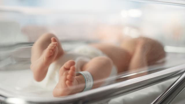 因出生率下降 中国多家医院被指停止产科服务